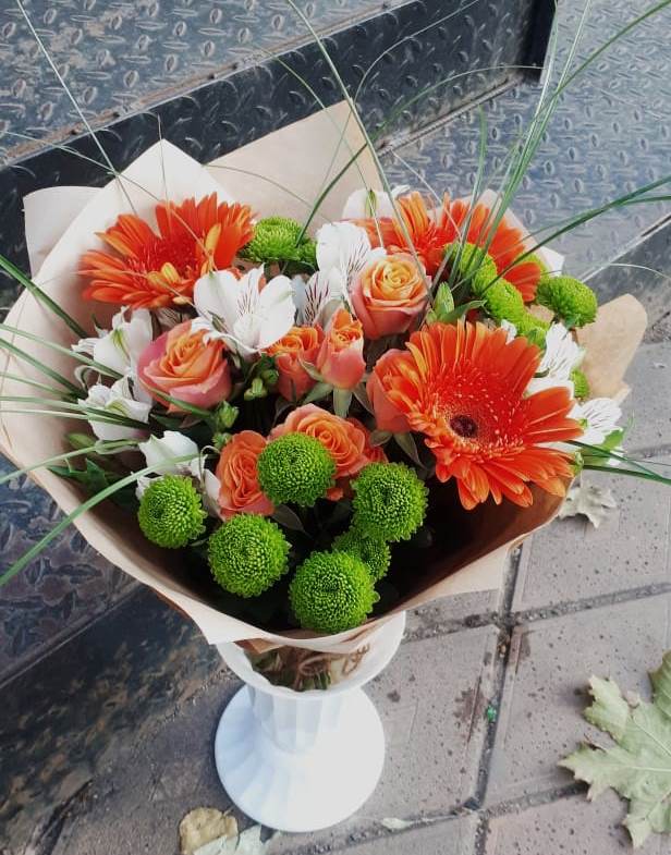 Букет цветов из: Герберы, Хризантемы, Альстромерии и Розы в Горки-10