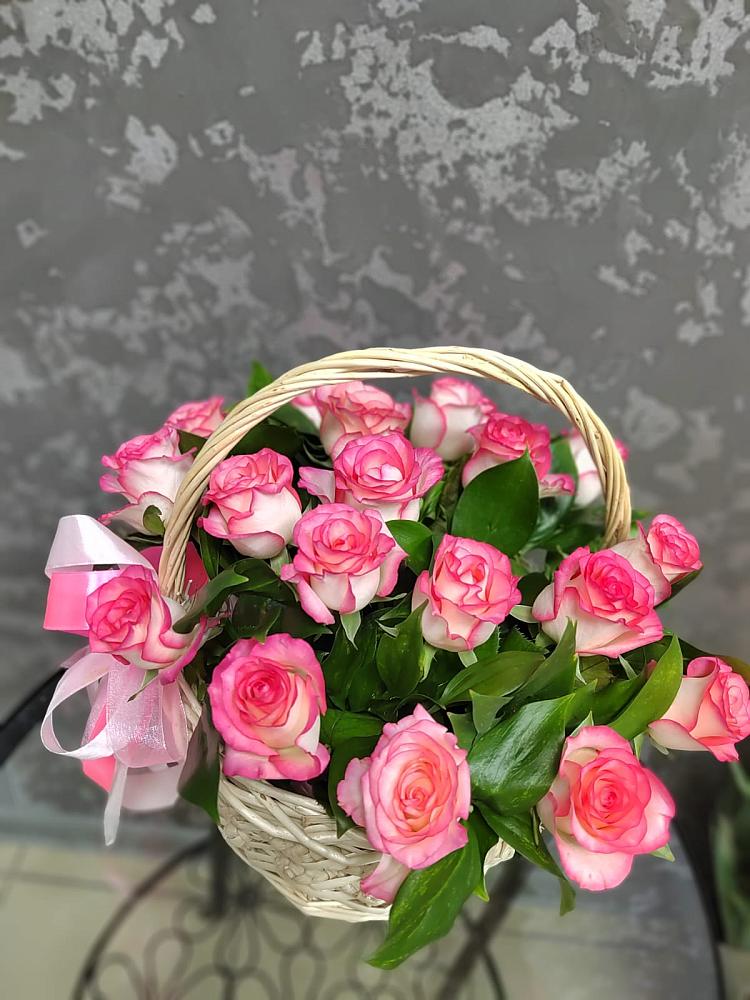 Цветочная композиция из Розы в корзине в Горки-10