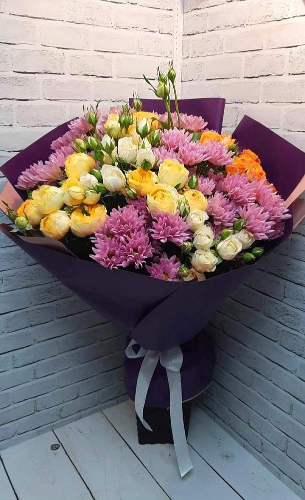 Букет цветов из: Хризантемы и Розы в Горки-10