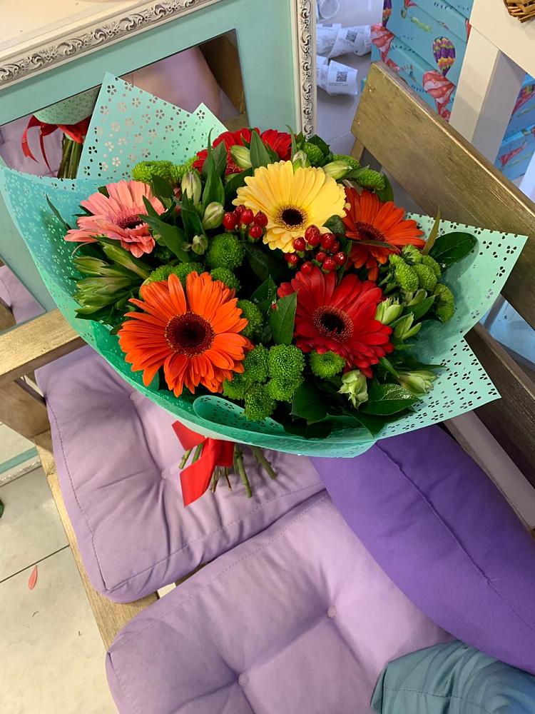 Букет цветов из: Герберы, Хризантемы и Альстромерии в Горки-10