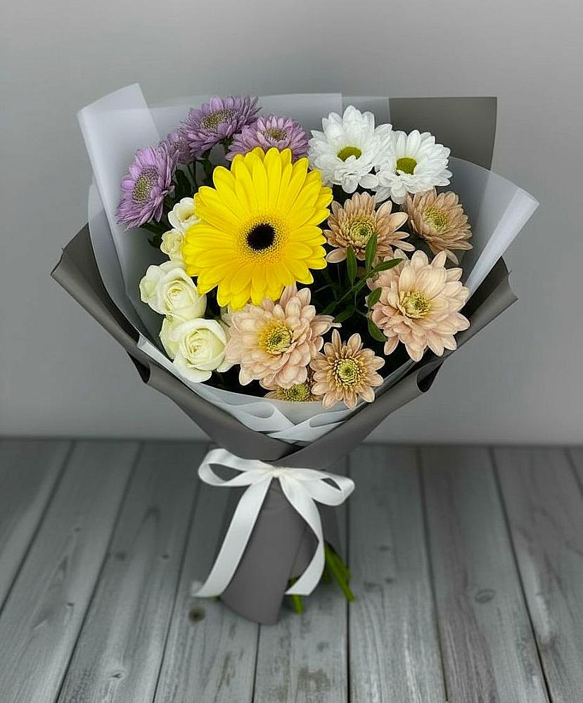 Букет цветов из: Розы, Герберы и Хризантемы в Горки-10