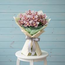 Букет цветов из:  Орхидеи и Розы в Горки-10