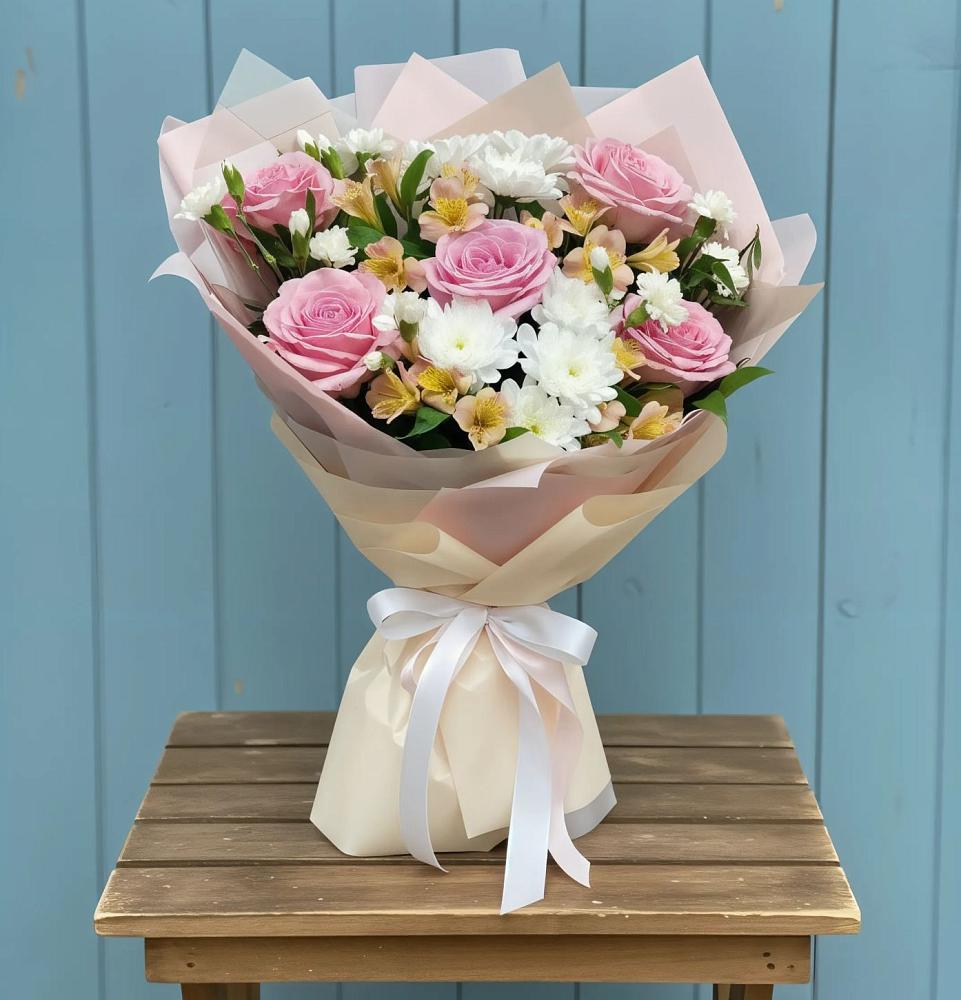 Букет цветов из: Гвоздики, Орхидеи и Розы в Горки-10