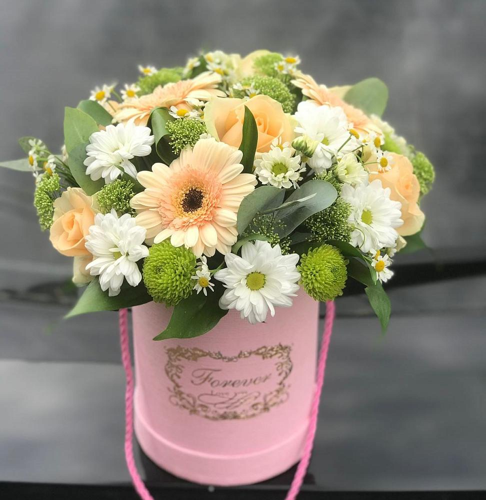 Цветочная композиция из Розы, Герберы и Хризантемы в шляпной коробке в Горки-10